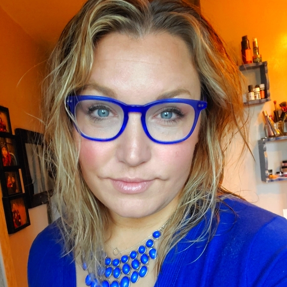 Meet your Posher, Jessica - Picture 1 of 1